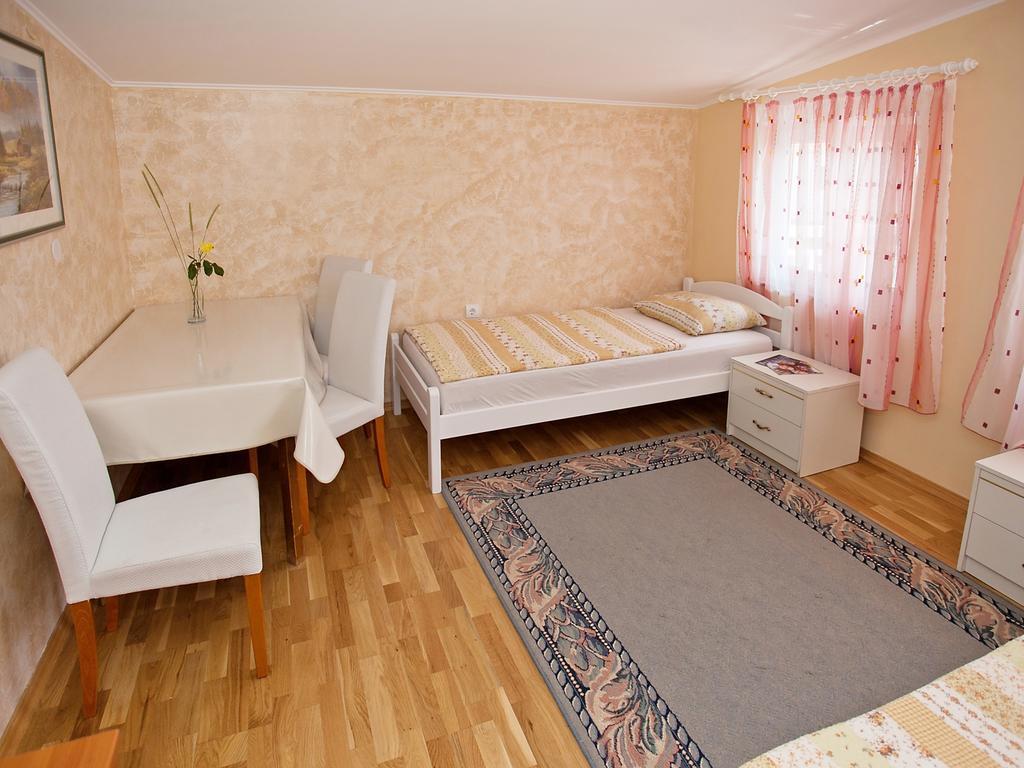 Apartment Zadar Diklo Borik Vir 客房 照片